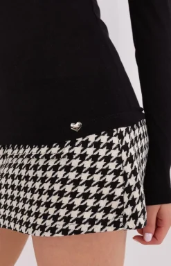 BASIC FEEL GOOD Moda - Czarna elegancka bluzka damska z długim rękawem RV-BZ-9201.78P