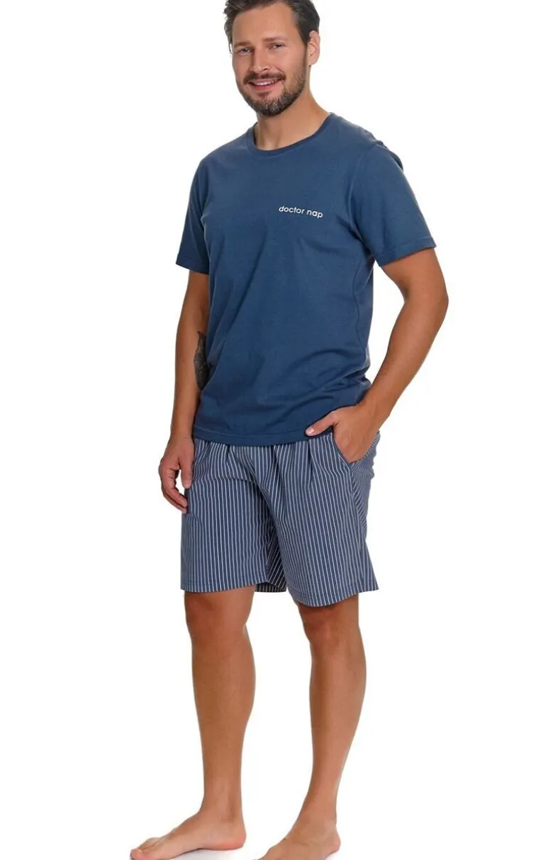 Doctor Nap niebieska piżama męska z szortami w paseczki PMB.7424.DENIM_BLUE