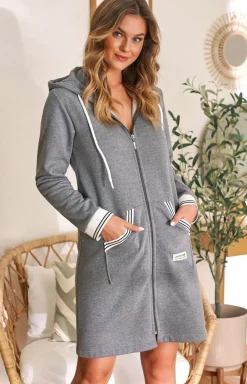 Damskie Doctor Nap Szlafroki I Peniuary|Szlafroki Damskie - zafrok w portowy tyu z ozdobnyi ściągaczai Z.4508.DARK_GREY
