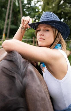Art of Polo Kapelusze Plażowe - Letni Kapelusz unisex typu panama z ozdobną tasiemką Rivera cz24157-2