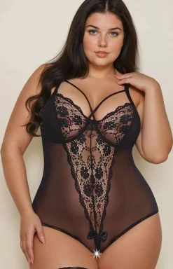 Otwarte koronkowe body w kolorze czarnym plus size Amanda 1891