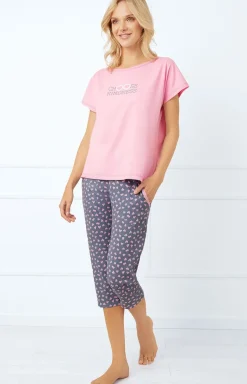 Damskie Italian Fashion Piżamy Bawełniane - Piżama damska w serduszka na krótki rękaw i 3/4 spodnie Lotte