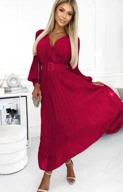 NUMOCO BASIC Moda - Plisowana sukienka z paskiem bordowa 414-9 Klara