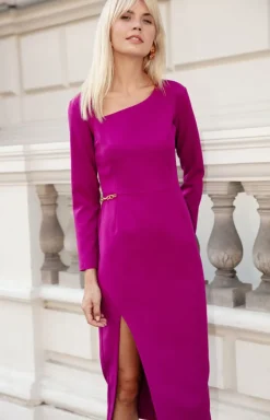 makover Moda - Sukienka midi z asymetrycznym dekotem rubinowa K178