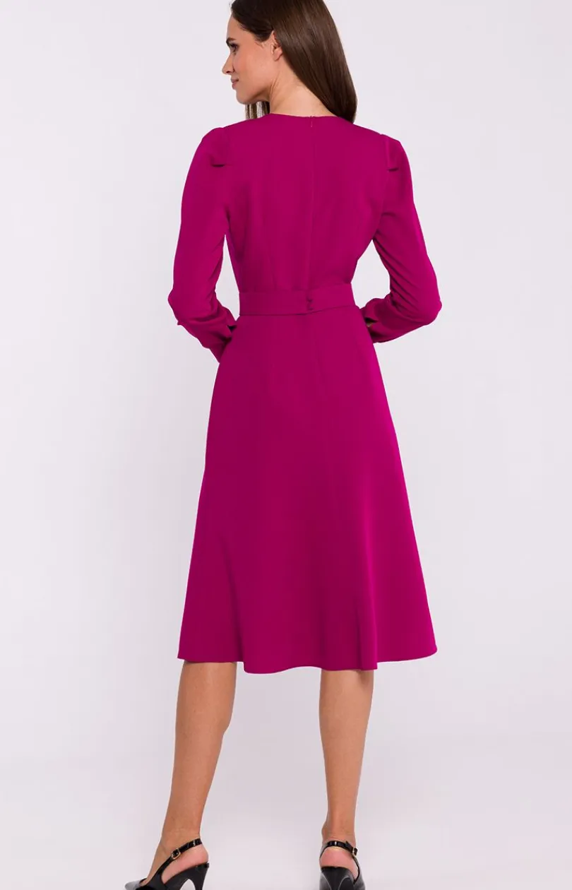 Stylove Moda - Sukienka z długimi rękawami i paskiem śliwkowa S378