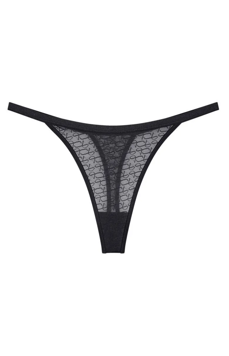 Triumph czarne koronkowe stringi Signature Sheer 10216494