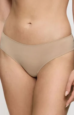 Triumph Lovely Micro Brazilian stringi 10182554