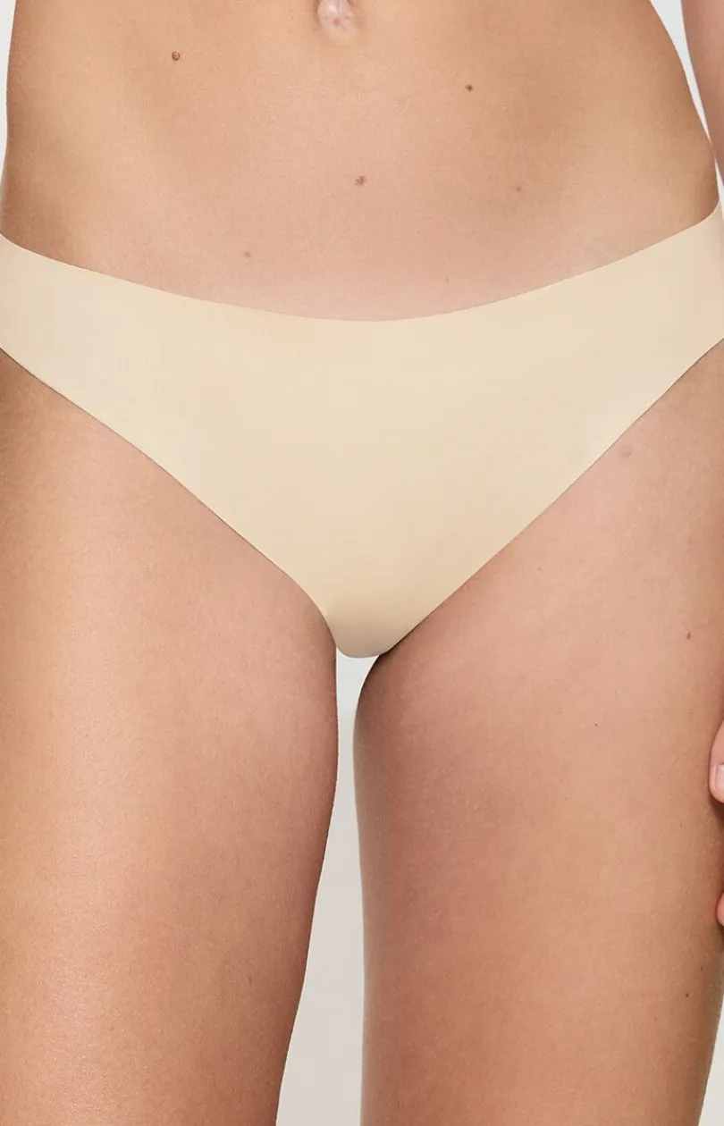Damskie Triumph Stringi Z Koronką|Stringi Bezszwowe - tringi dakie Pretty icro 10222212-6720