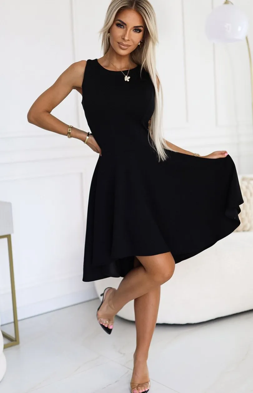 Numoco Moda - Wieczorowa sukienka z dłuższym tyłem czarna 575-1